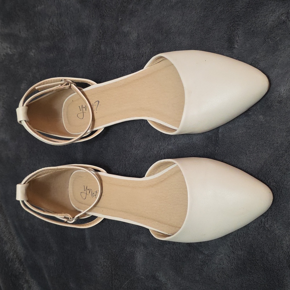 Elegant Cream Women's Flats